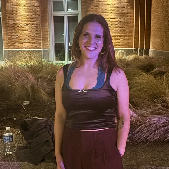 Meet your Posher, Alicia - Picture 2 of 9